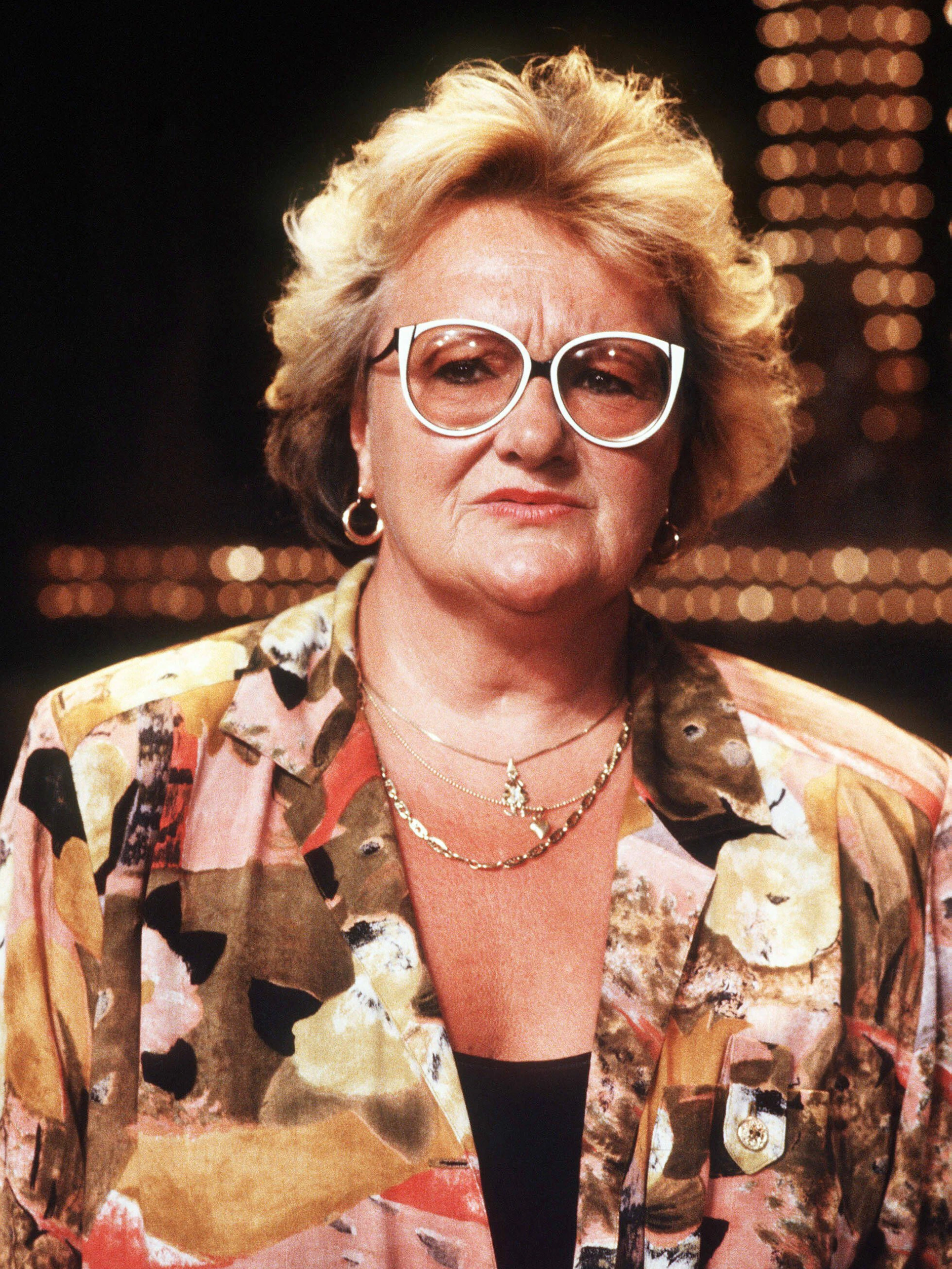 Helga Hahnemann stand regelmäßig auch in der Unterhaltungssendung „Ein Kessel Buntes“ auf der Bühne. Millionen liebten die Entertainerin.