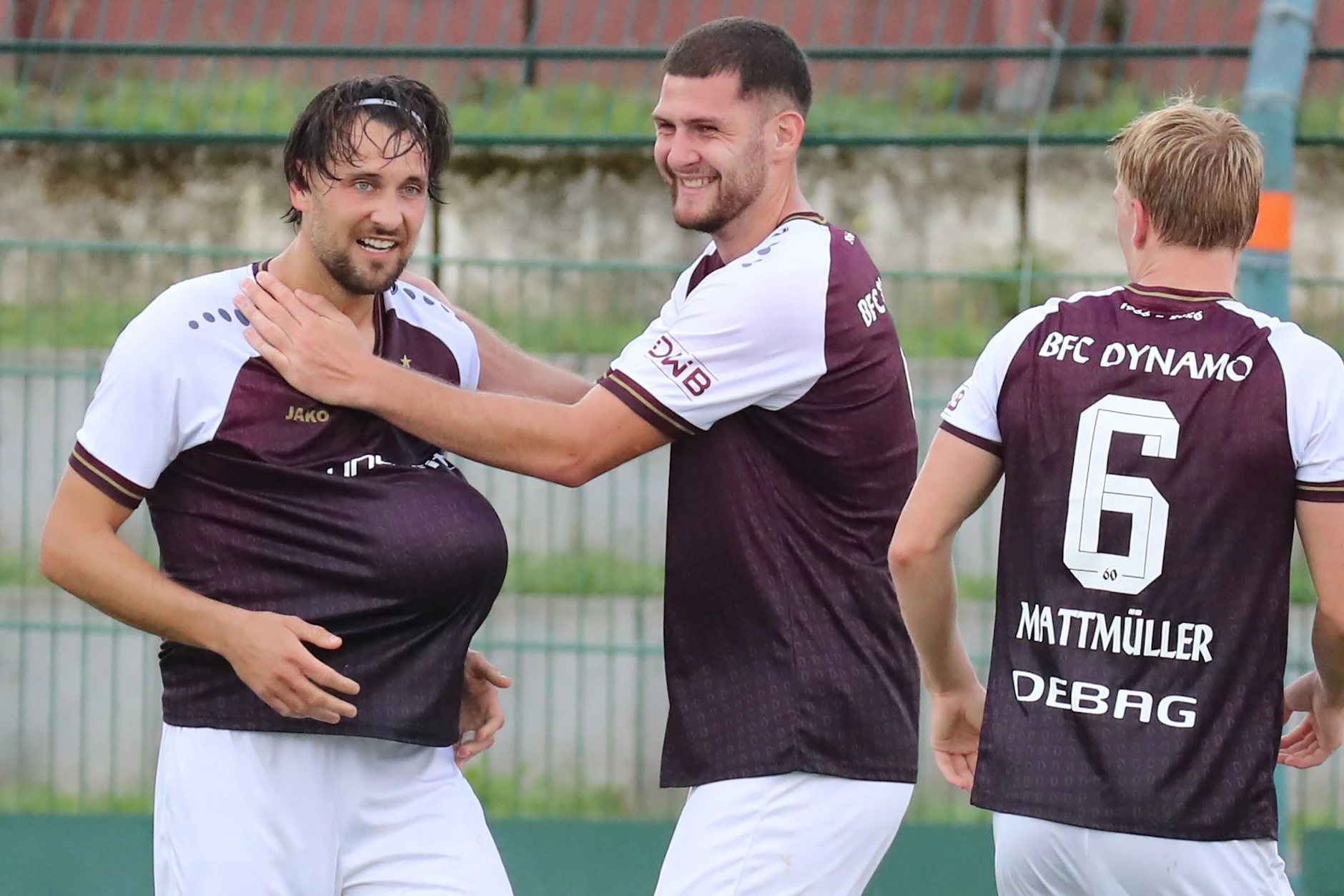 BFC Dynamo feiert Kapitän Rufat Dadashov für zwei tolle Volltreffer