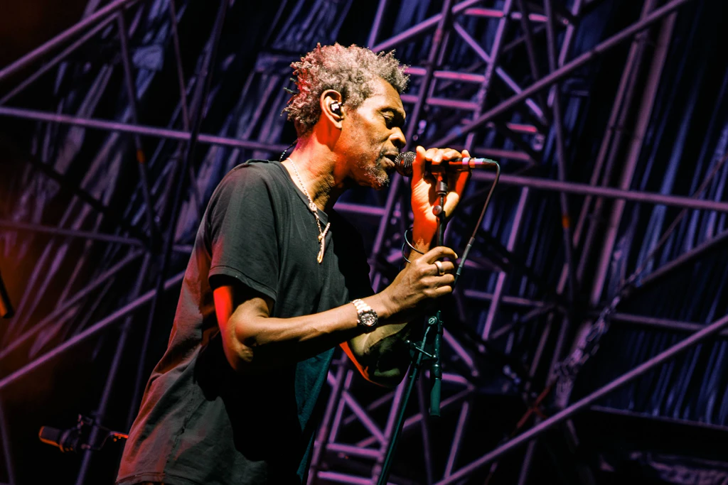 Massive Attack: Britische Band nach Auftritt festgenommen und verhört