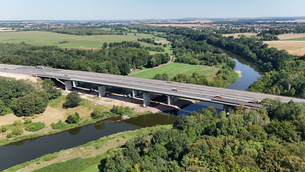 Zuschauen verboten: Marode DDR-Autobahnbrücke an der A14 wird gesprengt