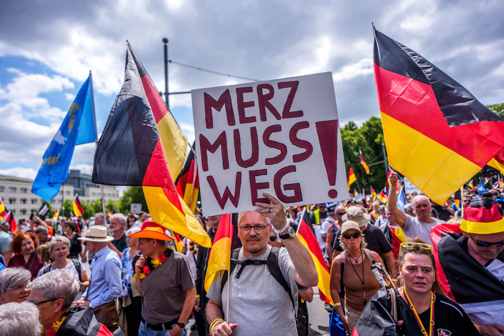 Bei der Demonstration des „Projektes M1llion“ in Berlin Anfang&nbsp; Juni kamen tausende Menschen zusammen, um für einen elf Punkte umfassenden Forderungskatalog zu trommeln.