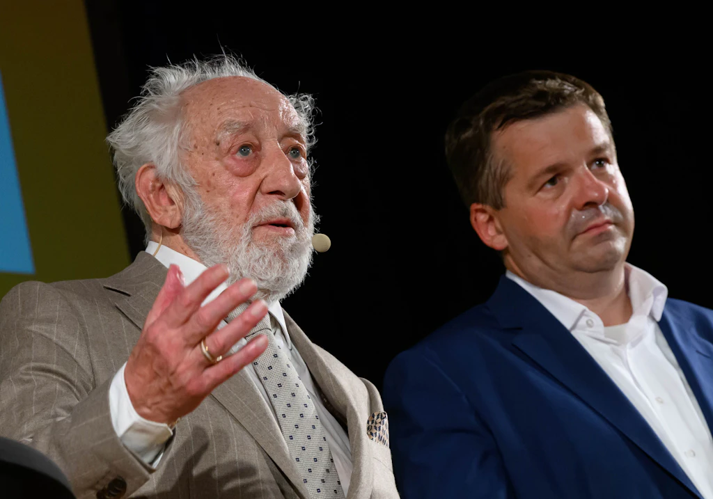 Wahlkampf mit Dieter Hallervorden: Schulze äußert zur Kritik an Auftritten