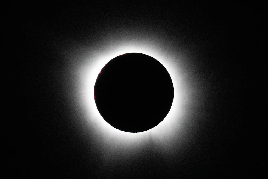 Sonderflug zur Sonnenfinsternis 2026 – und Sie können kostenlos zuschauen