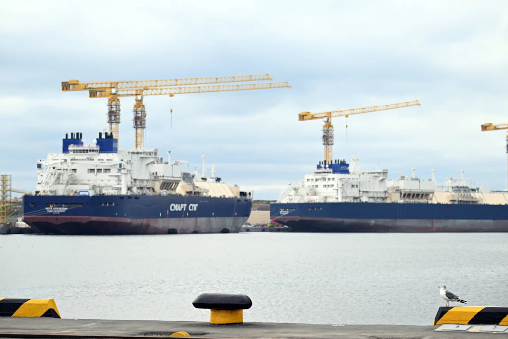 Ein LNG-Tanker an der russischen Werft Swesda