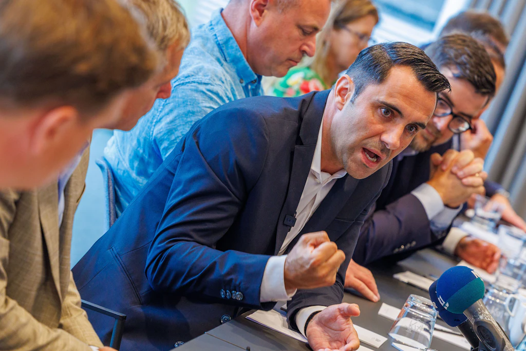 Daniel Peters, CDU-Landesvorsitzender und Spitzenkandidat der CDU für die Landtagswahl, wird nicht müde zu betonen, dass weder mit der Linken noch mit der AfD etwas geht.