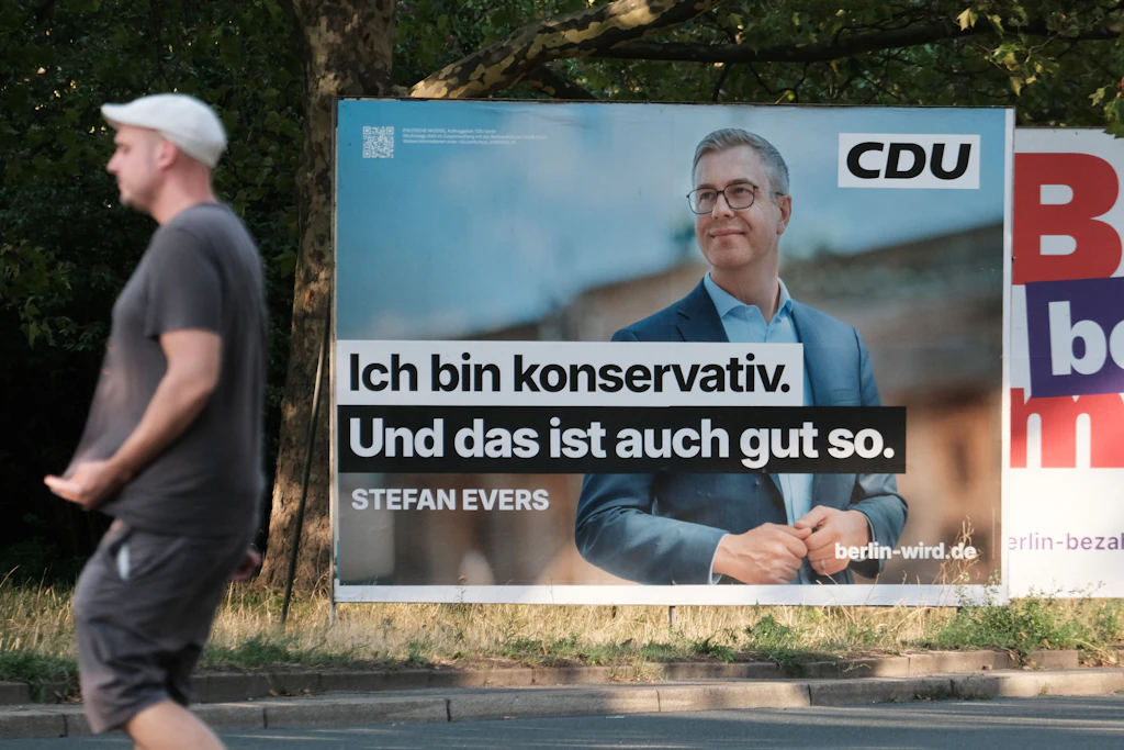 Ein Wahlplakat von Stefan Evers, Kandidat der CDU
