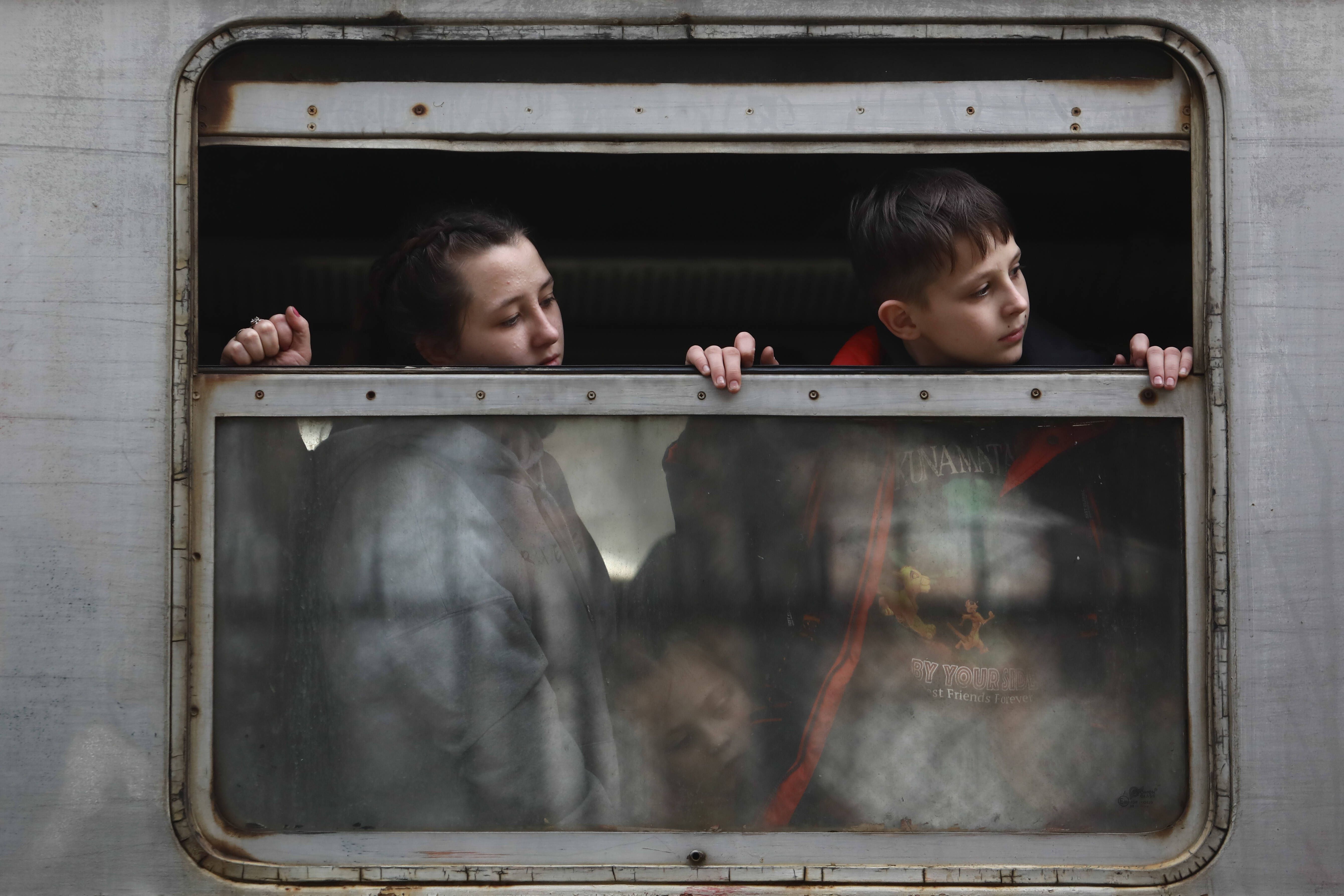 Selenskyjs frühere Sprecherin zeichnet düsteres Bild: Immer mehr Ukrainer verlassen ihre Heimat
