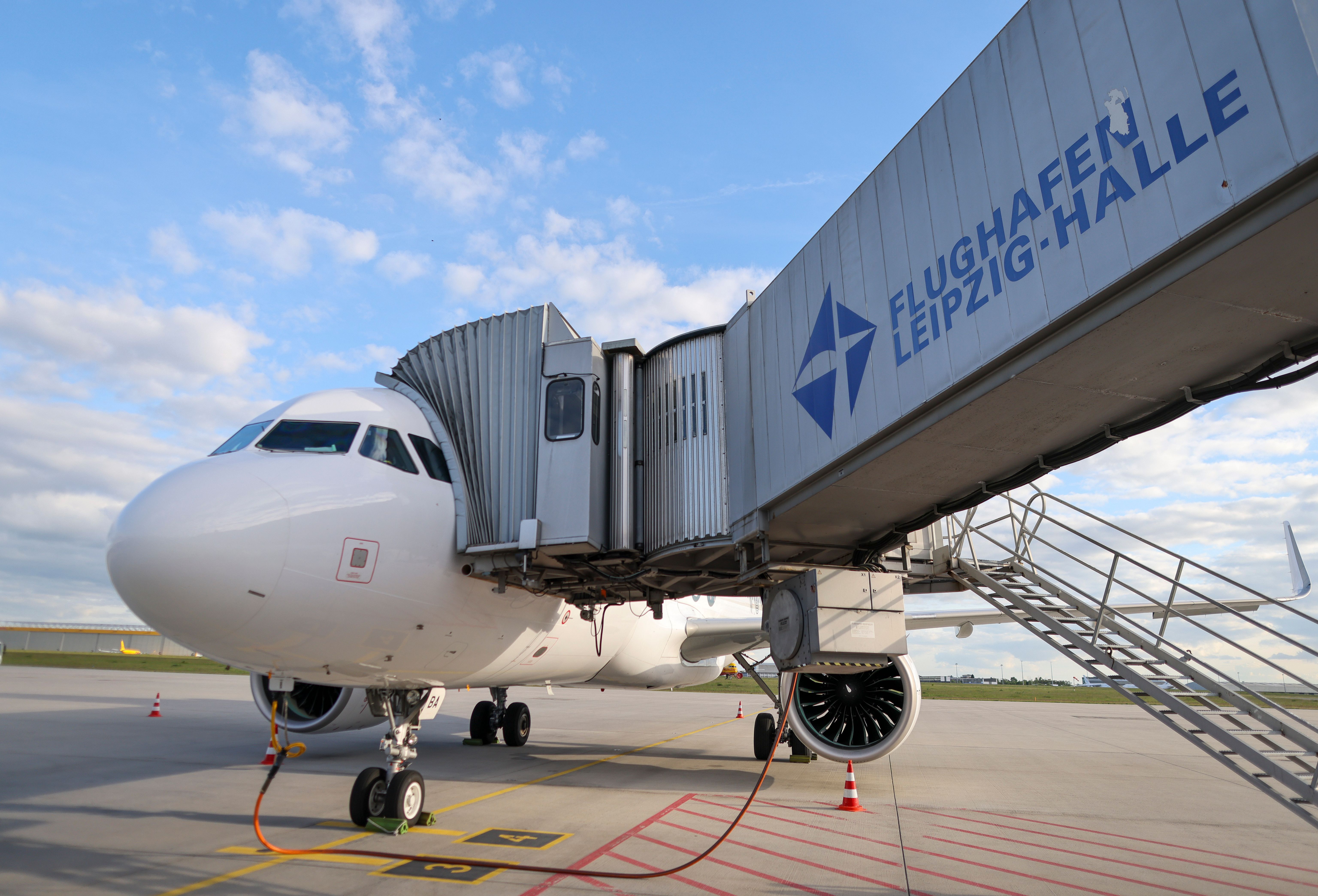 Drohne mit Sprengvorrichtung am Flughafen Leipzig/Halle: Südbahn gesperrt
