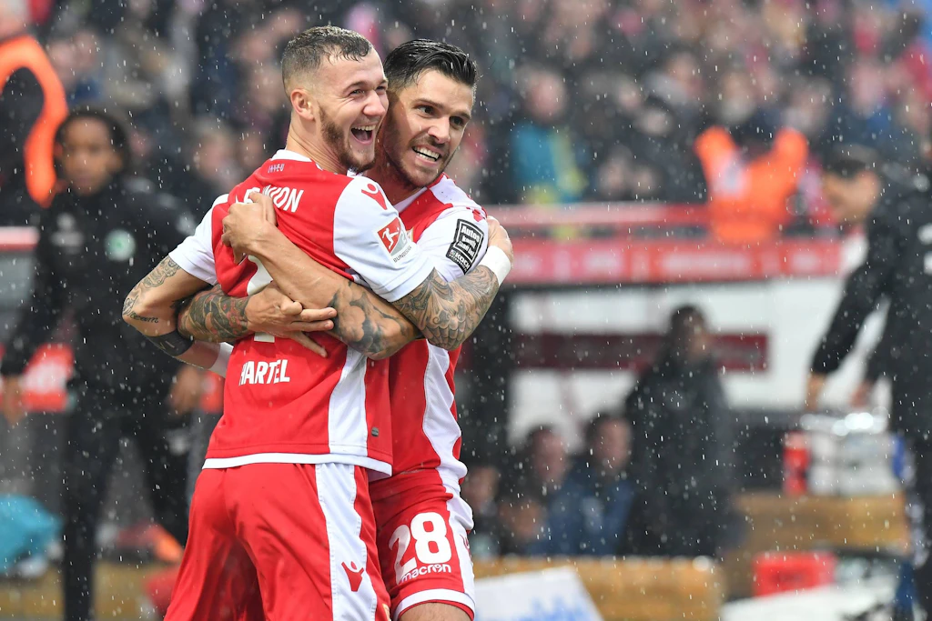 Marcel Hartel (l.) und Christopher Trimmel verbrachten zwei gemeinsame Jahre beim 1. FC Union Berlin.