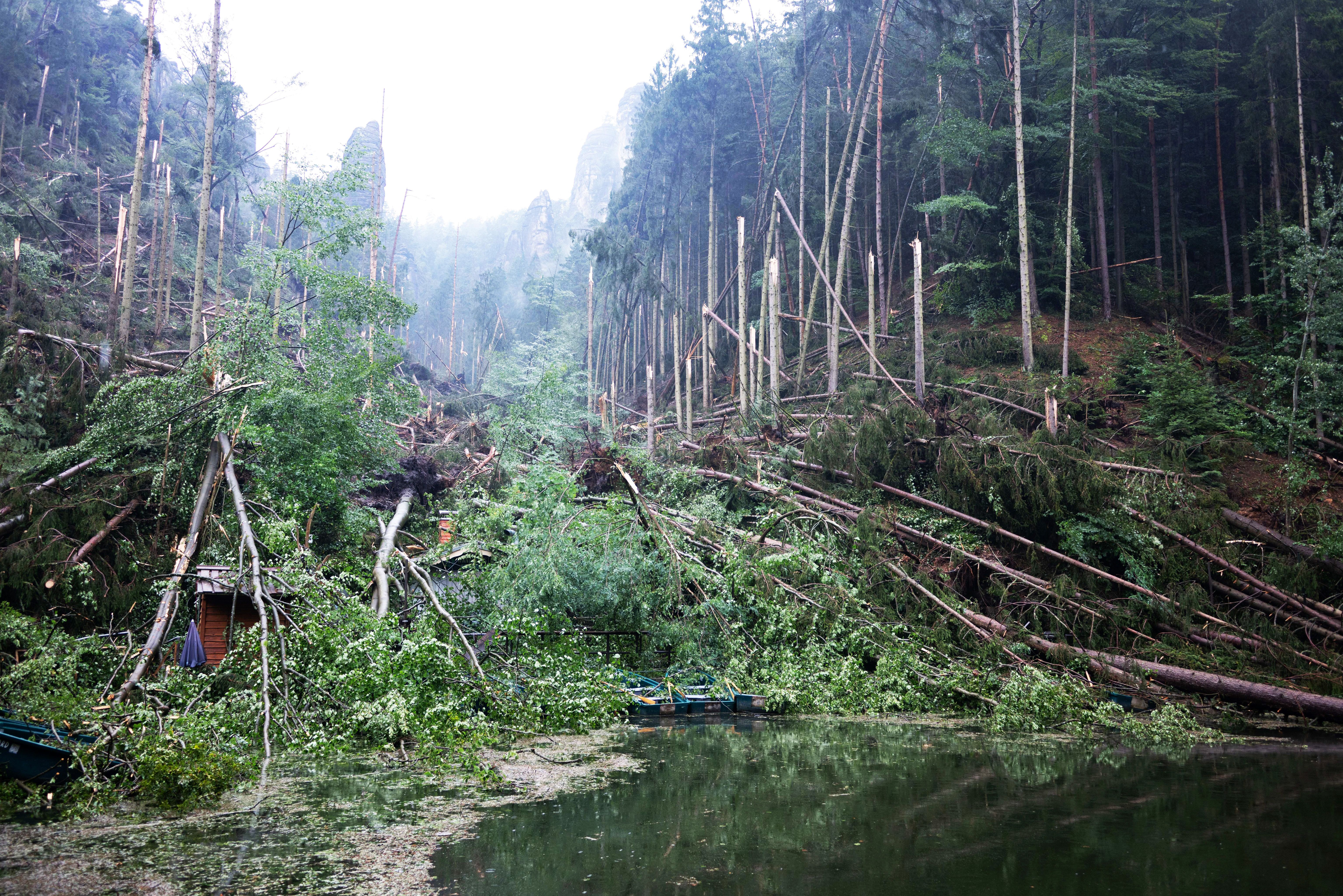Nach Todes-Unwetter: Darum bekommen Tausende Menschen jetzt Geld zurück
