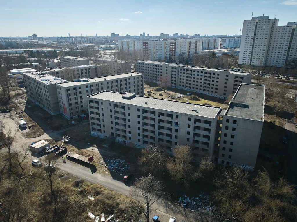 Berlins größte DDR-Ruine: Abriss gestoppt, fertig erst 2032