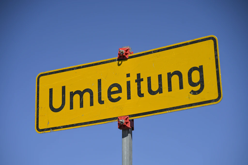 Abriss der Behelfsbrücken: Bahnhofstraße in Berlin-Köpenick ab 10. August für drei Wochen dicht