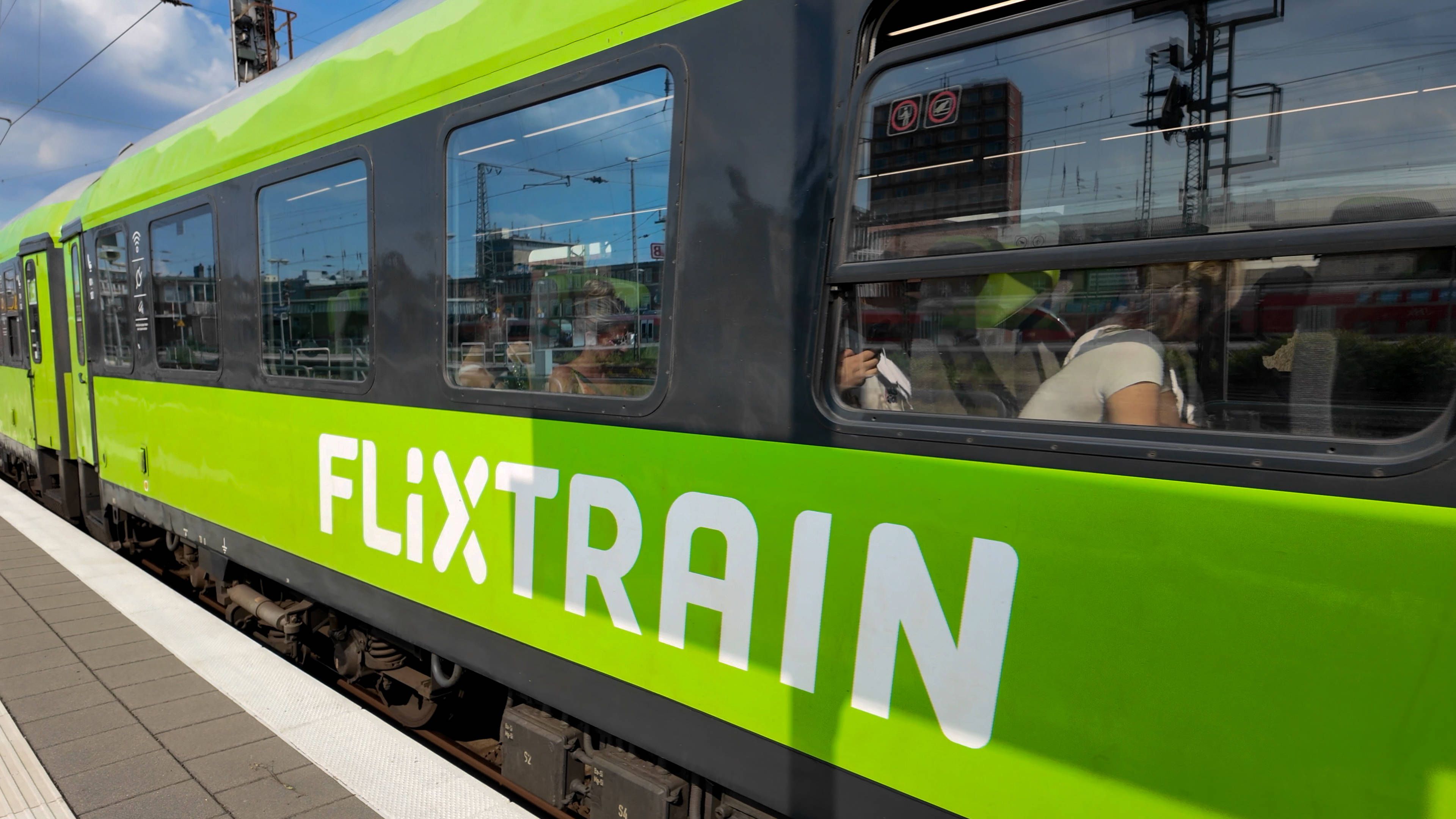 Flixtrain-Erfahrung: Enge Züge, Chaos, keine Hilfe