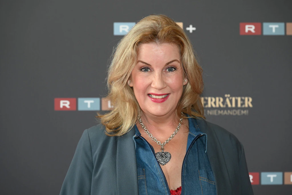 Schauspielerin Alexa Maria Surholt bei der Kino-Premiere der vierten Staffel der Reality-Spielshow „Die Verräter – Vertraue niemandem“