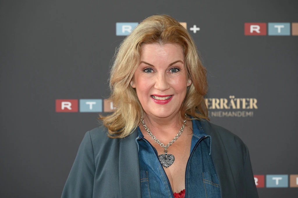 „In aller Freundschaft“-Star Alexa Maria Surholt: „Wir Frauen über 50 wollen noch was vom Leben!“