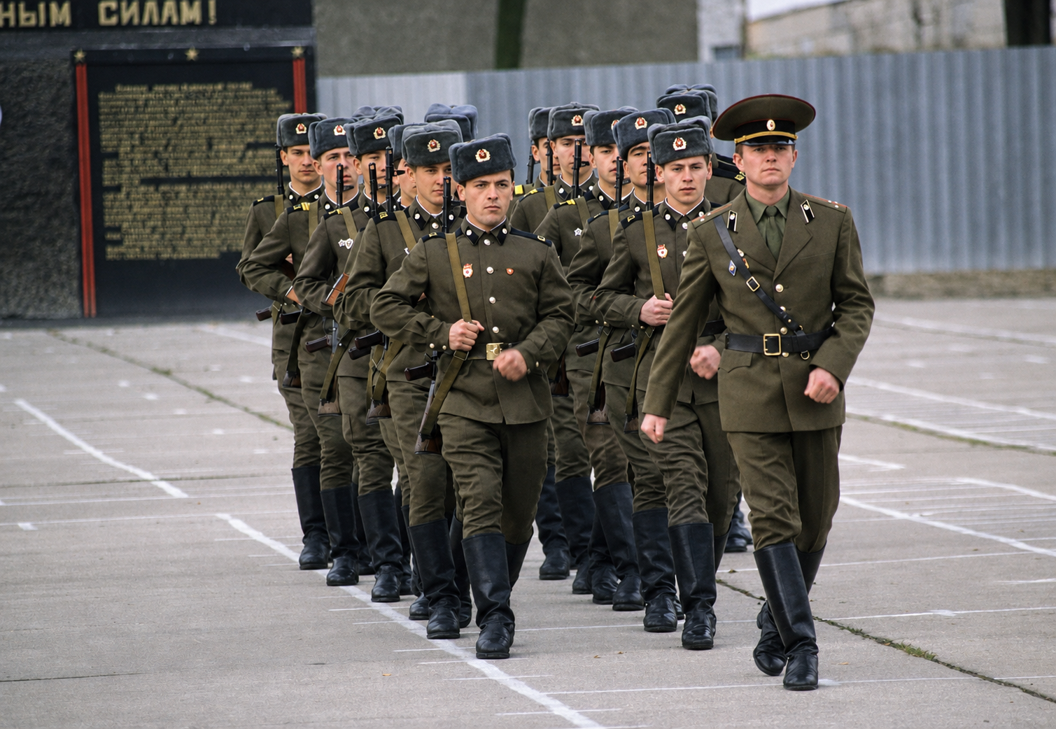 Mielkes geheime Akten: Die verschwiegenen Verbrechen der Roten Armee in der DDR