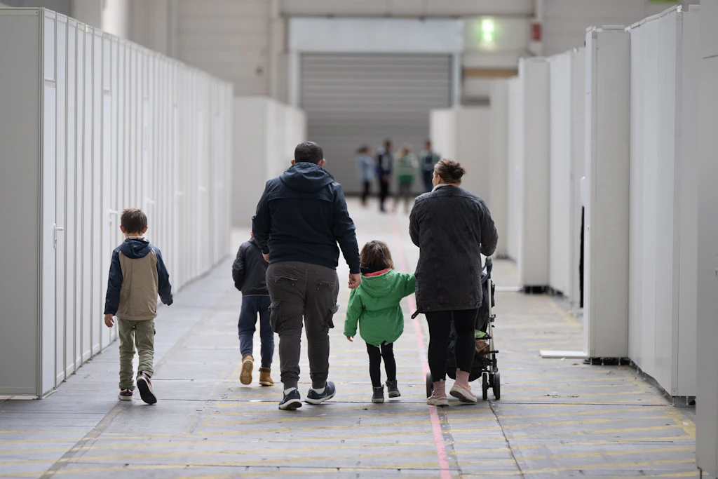 Eine rumänische Familie verlangte nach dem Heimaturlaub einen Platz in einer Notunterkunft (Symbolfoto).