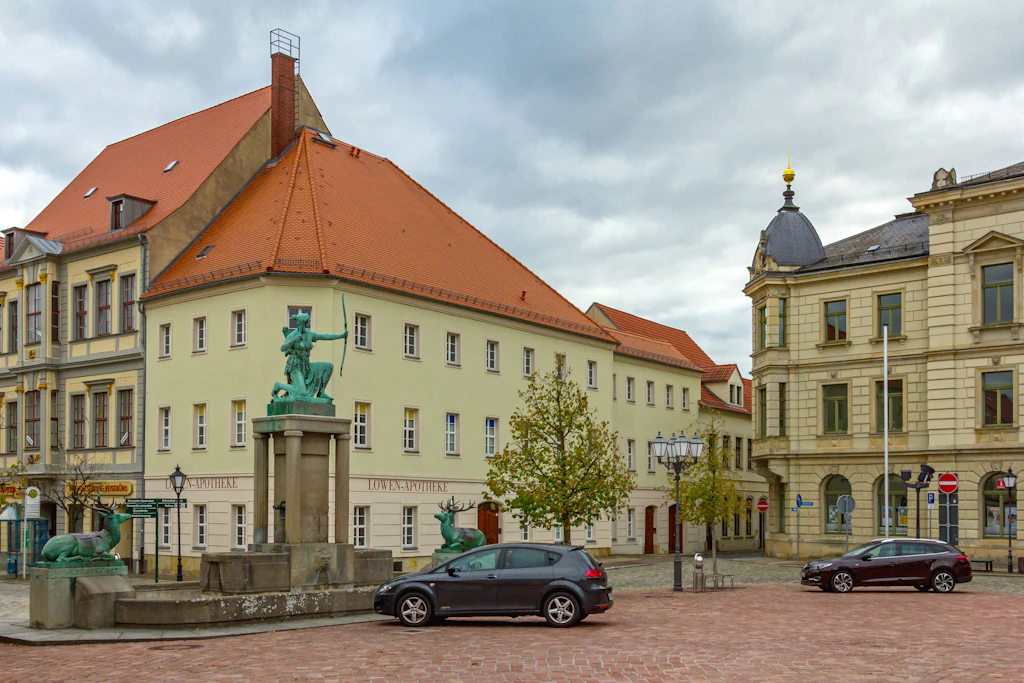 Der Marktplatz in Großenhain: An der 1. Oberschule wurde Werbung für Geschlechtsumwandlungen gemacht. 