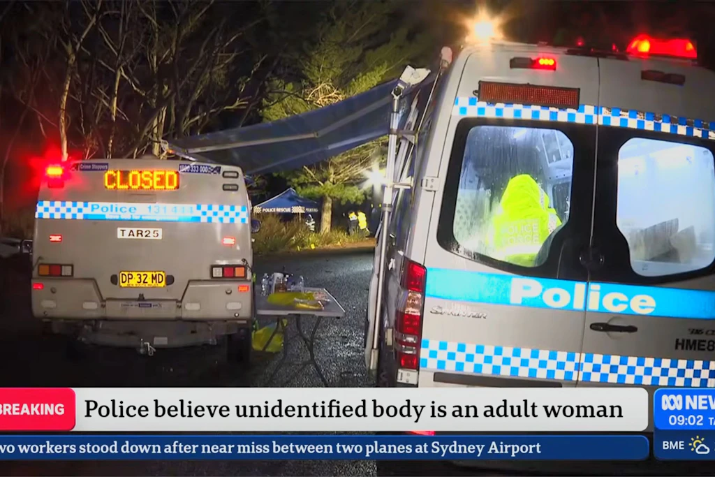 Auf einem Screenshot aus einem Video von ABC News ist zu sehen, wie die Polizei in Oallen arbeitet, wo eine vermeintliche Leiche in einem Koffer gefunden wurde.