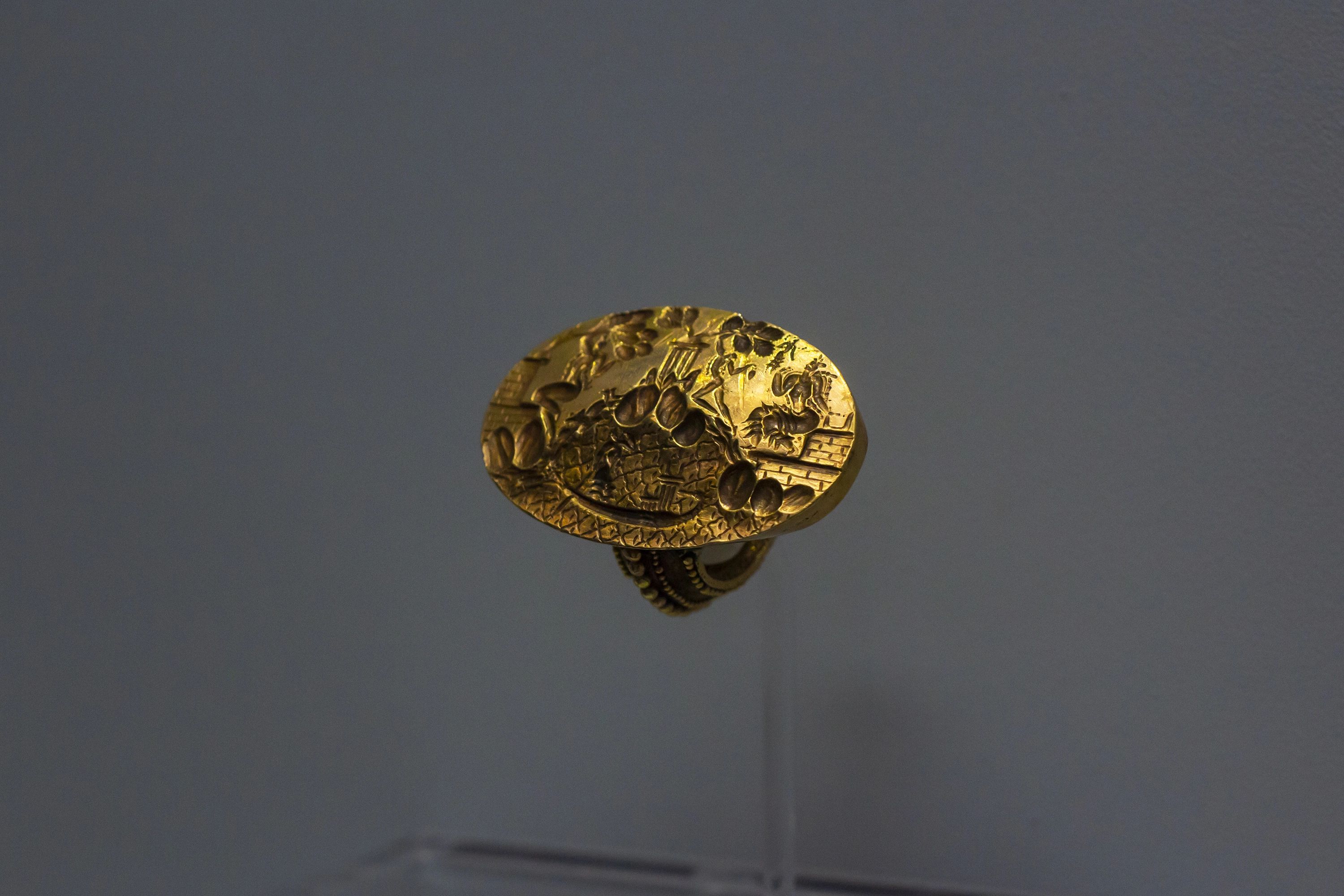 Antike Ringe aus Meteoriten: Warum Griechenlands Elite Schmuck aus dem All trug