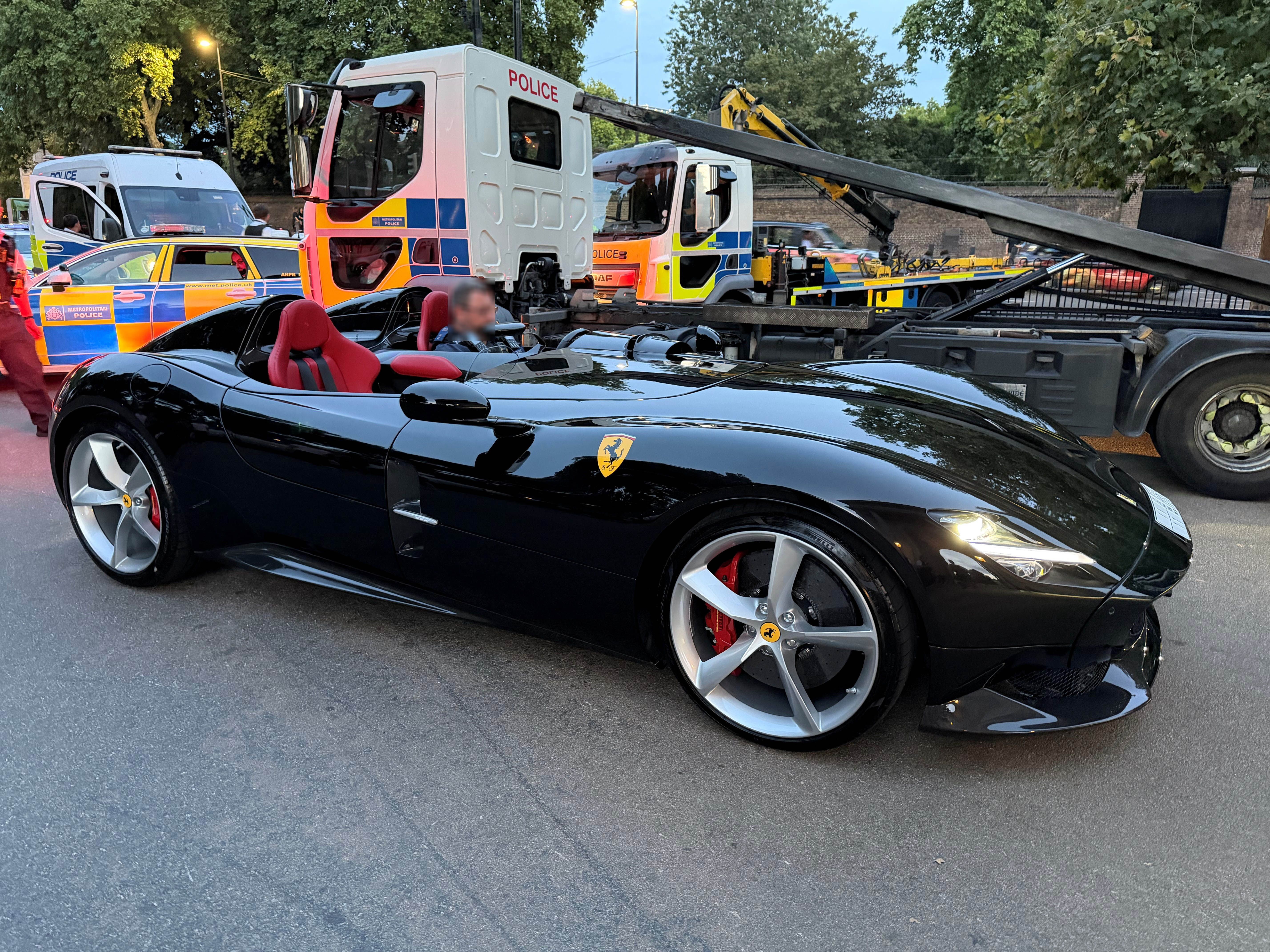 Schock-Razzia! Polizei beschlagnahmt 90 Luxus-Autos im Wert von über 9 Millionen Euro