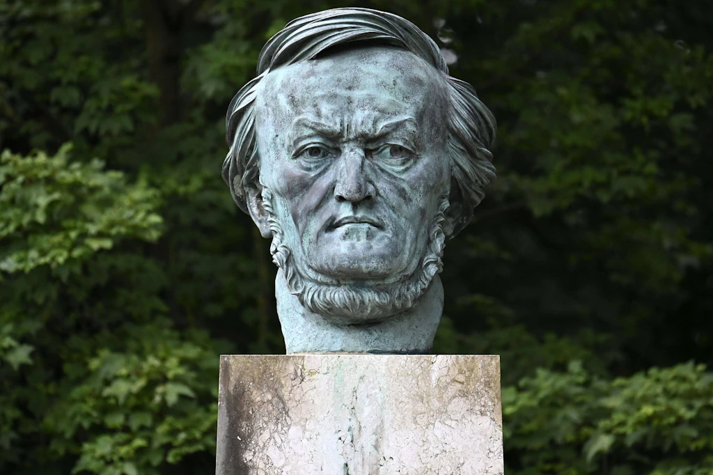 Denkmal für Richard Wagner am Festspielhaus Bayreuth