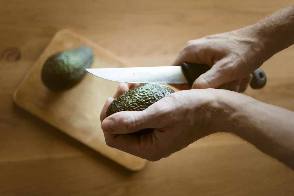 So sollten Sie Ihre Avocado lieber nicht schneiden.
