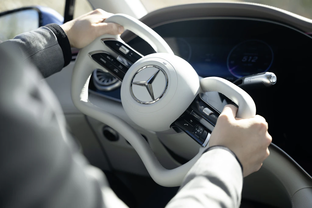 Mit einer neuen Technologie möchte nicht nur Mercedes-Benz das Lenken revolutionieren.