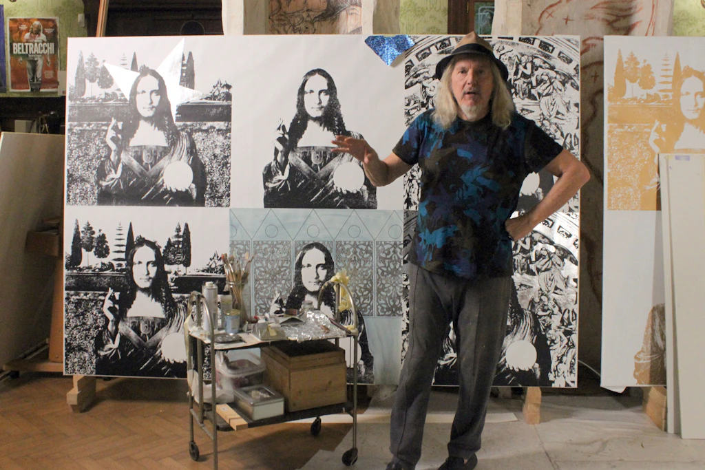 Der ehemalige Kunstfälscher Wolfgang Beltracchi steht in seinem Atelier am Vierwaldstätter See vor unfertigen Teilen seines neuen Projekts zu „Salvator Mundi“. Beltracchi löste einen der größten Kunstfälscherskandale Deutschlands aus.