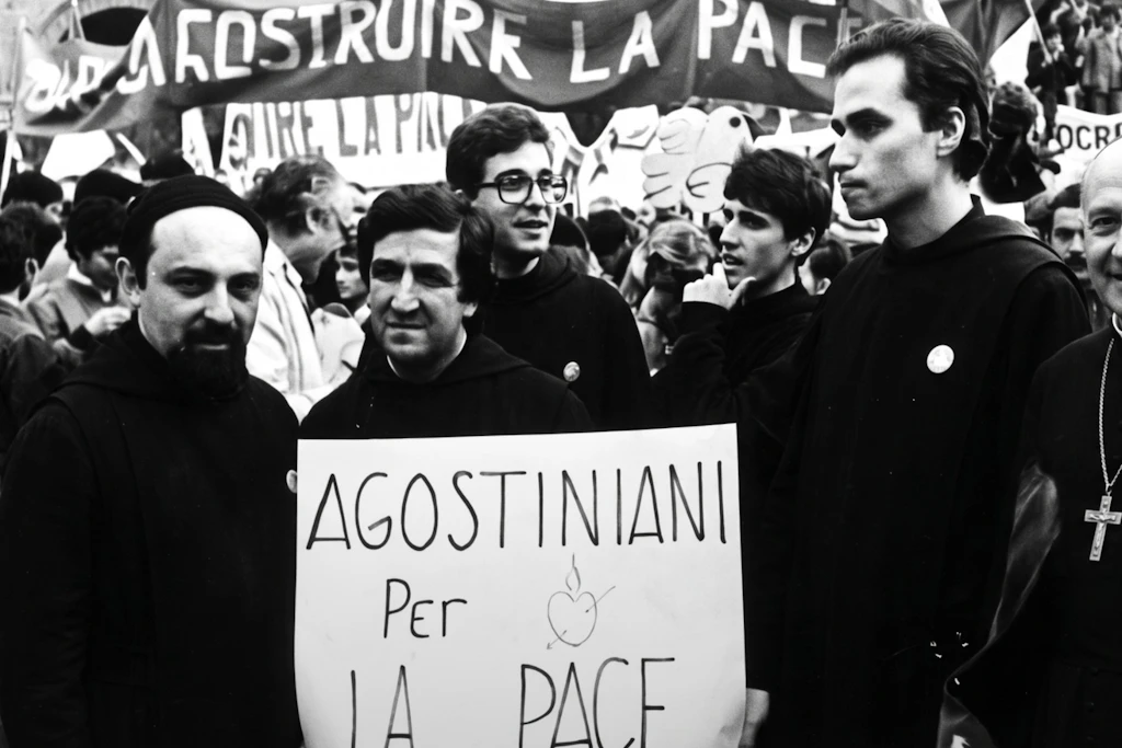 Der junge Robert Prevost (r.) bei einer Friedensdemo im Jahr 1983
