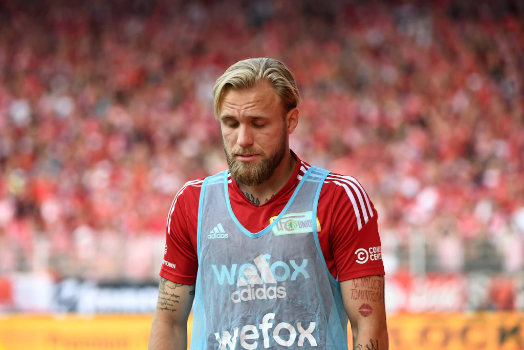 Ein Bild aus weniger glücklichen Tagen: Tymoteusz Puchacz konnte sich bei Union nicht durchsetzen.