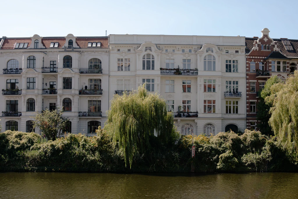 Blick auf die Altbau-Fassaden in Berlin-Mitte-Moabit