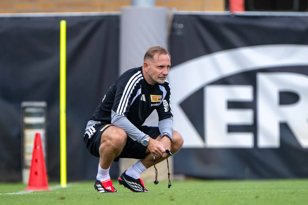 Mauro Lustrinelli lässt sich vor dem Union-Test gegen Ipswich Town nicht in die Karten schauen.
