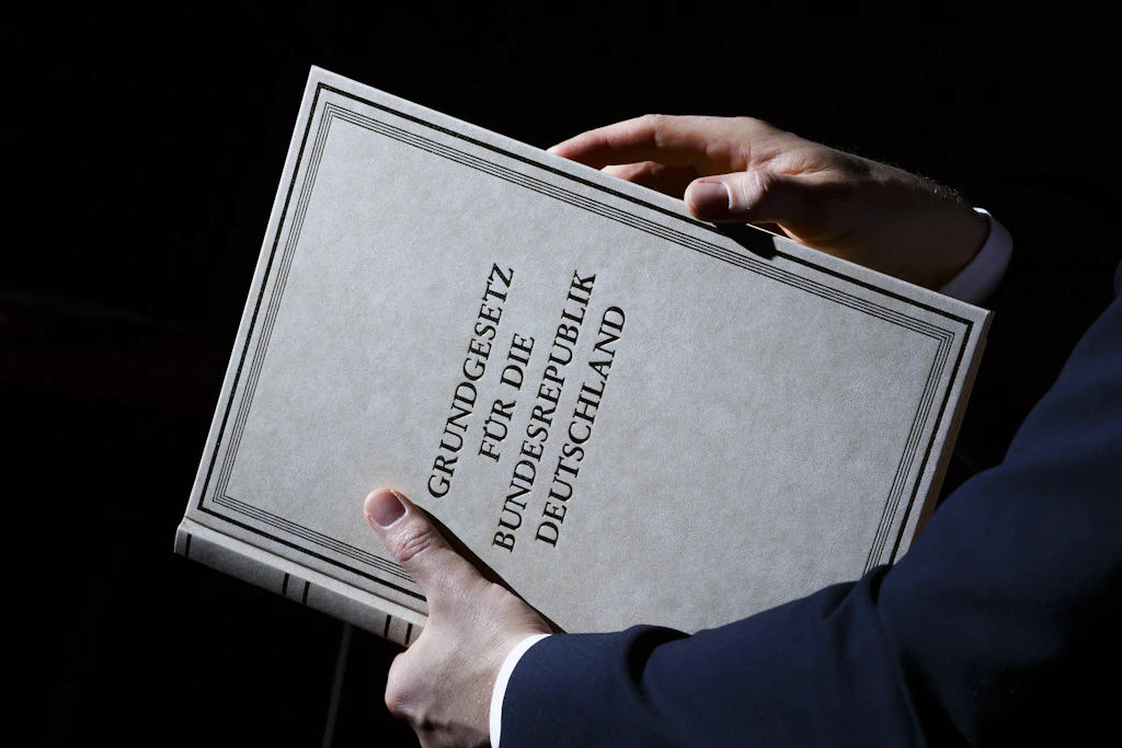 Aus Sicht des Autors überarbeitungsbedürftig: Grundgesetz für die Bundesrepublik Deutschland