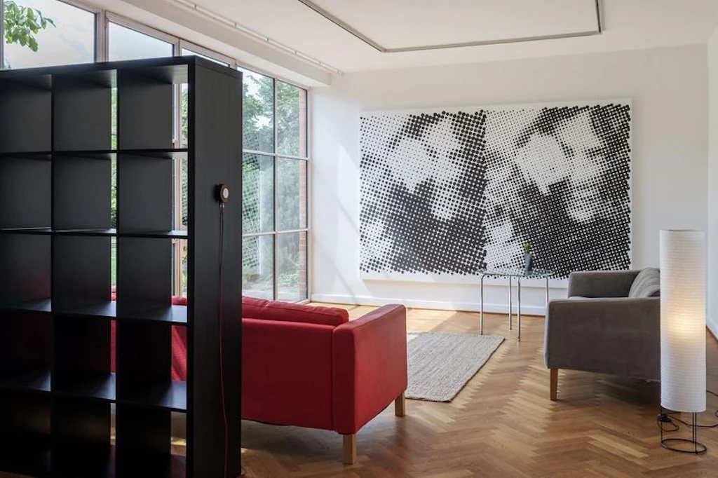 Im Mies-van-der-Rohe-Haus: „Richard Sides – Open House“ (Ausstellungsansicht)