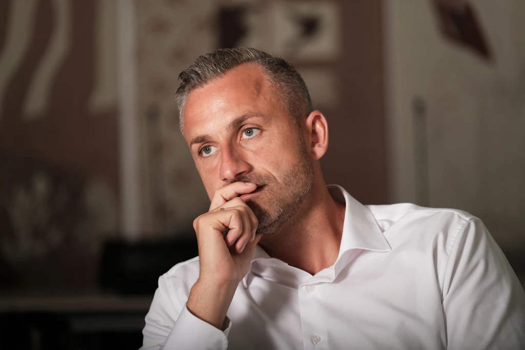Ulrich Siegmund möchte der erste Ministerpräsident der AfD werden. Das treibt nun erste Parteien zu einem Vorschlag des BSW.