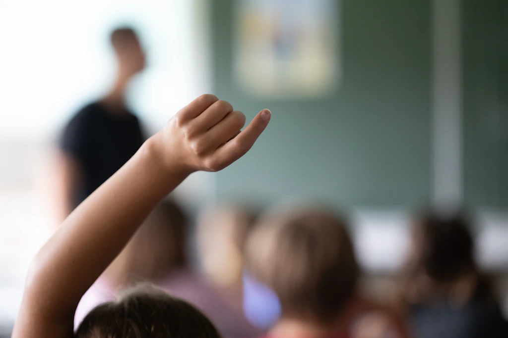 Seit 2023 verbeamtet Berlin auch wieder Lehrer.