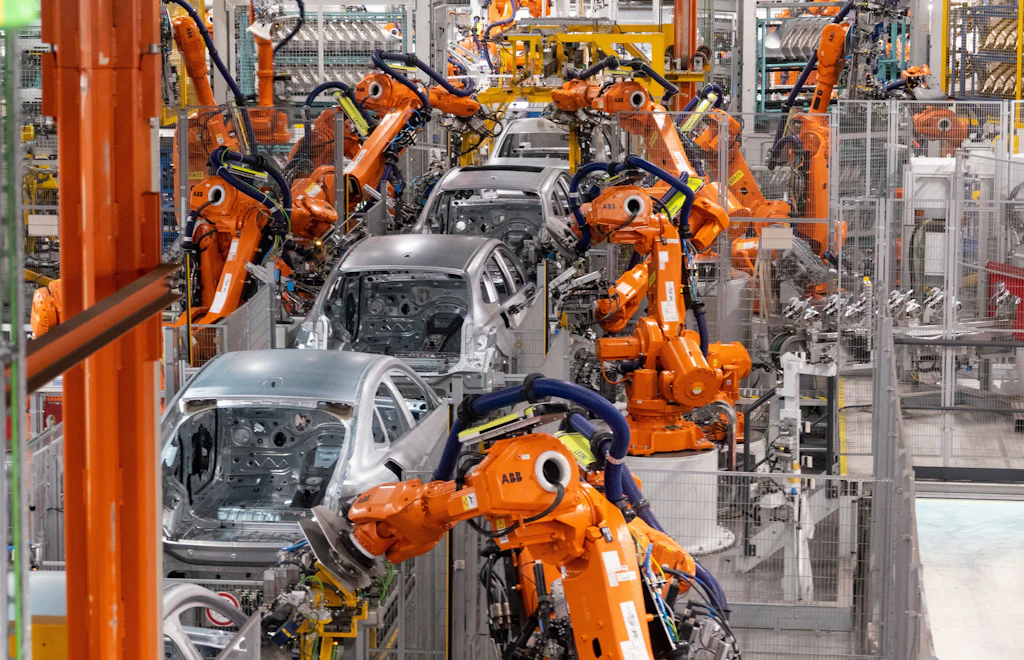 Deutsche Autoindustrie: Beschäftigung sinkt auf tiefsten Stand seit 2005