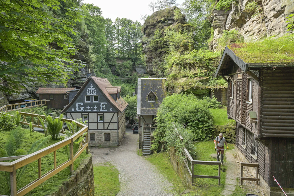 Die idyllisch gelegene Rathewalder Mühle ist auf dem Wanderweg wieder erreichbar. 
