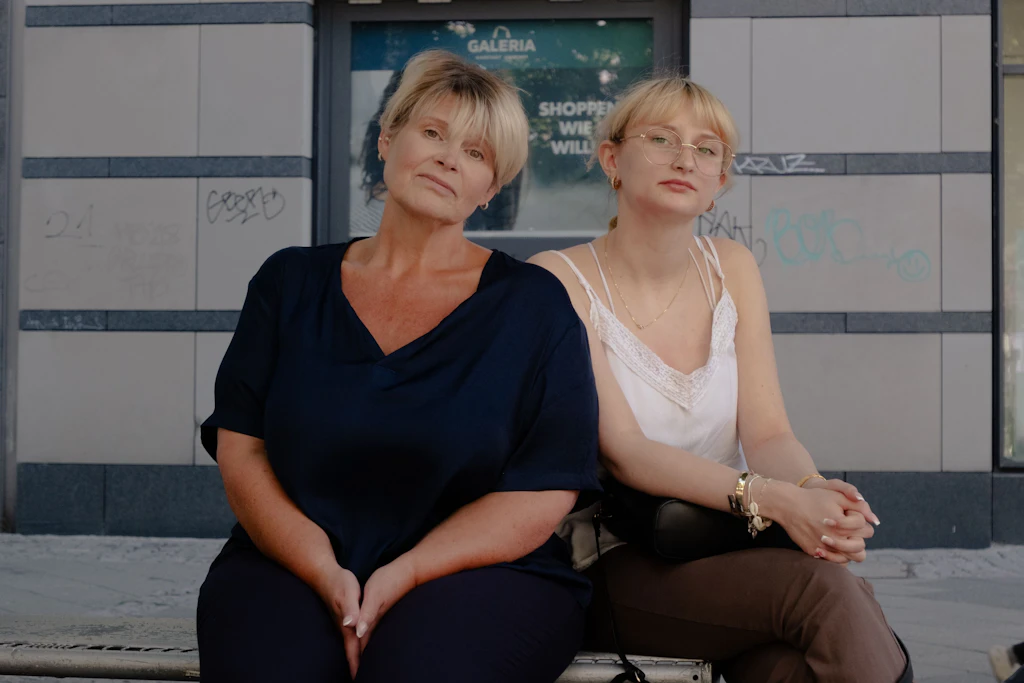 Claudia Tost, 54, und ihre Tochter Lea, 16. Die Schülerin wählt in diesem Jahr das erste Mal.