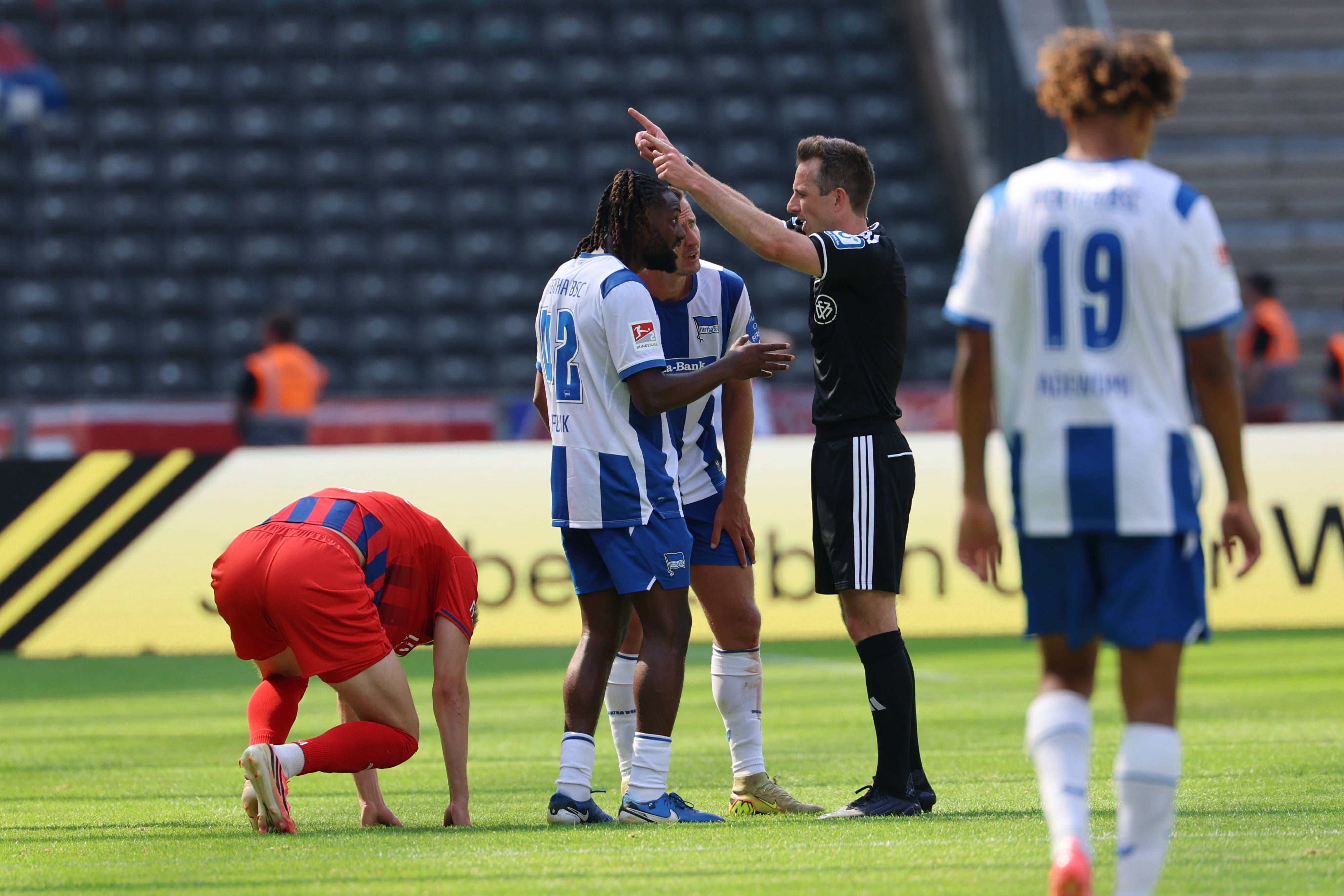Musste das sein? Zeefuik-Rot bringt Hertha richtig in Not