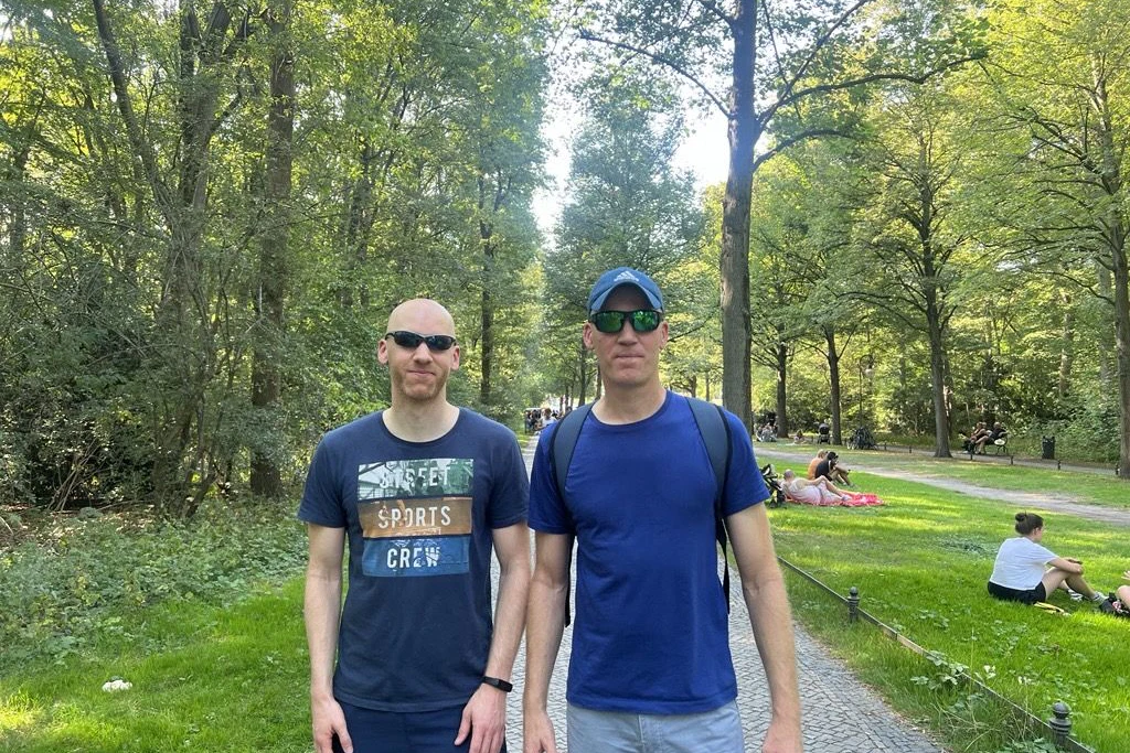 Pascal (41) und Oliver Schmidt (49) sind nicht aus politischen Gründen zur Veranstaltung gekommen.