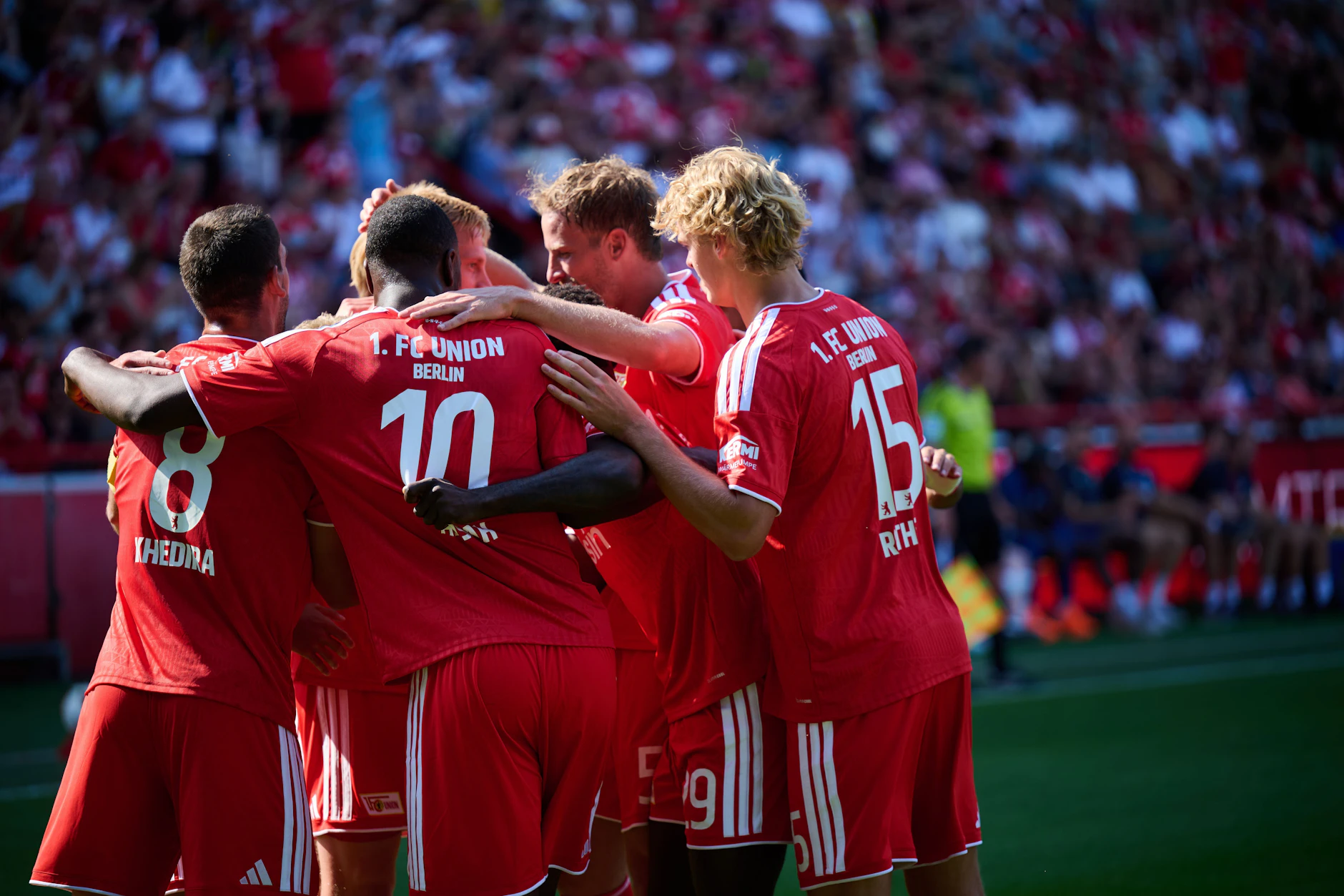 Skuadra e Union Berlin është e lumtur për golin e parë të Berlinit.