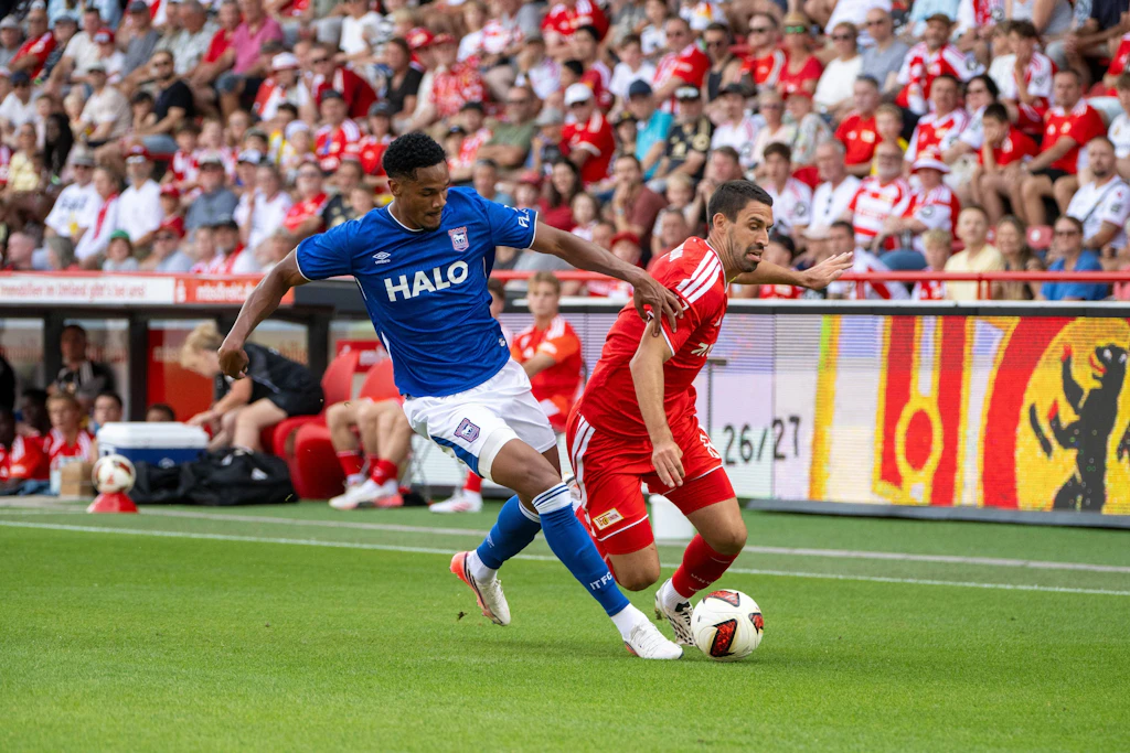 Hatten oft das Nachsehen: Rani Khedira und der 1. FC Union Berlin, gegen Ipswich Town.