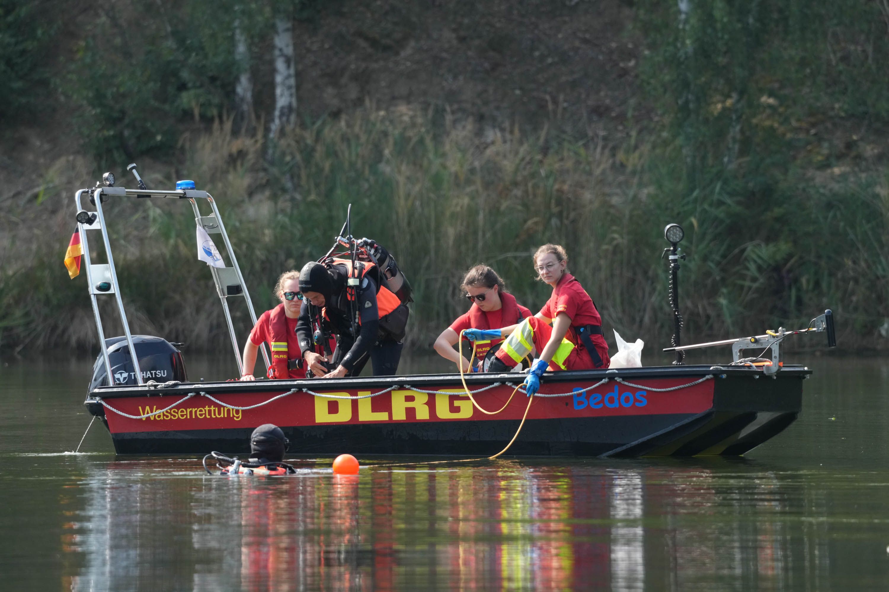 Nach stundenlanger Suche: Taucher bergen vermissten Schwimmer tot aus See bei Görlitz