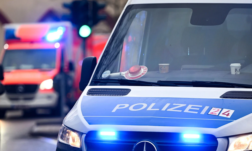 Großeinsatz in Lankwitz: Unbekannte überfallen Geldtransporter