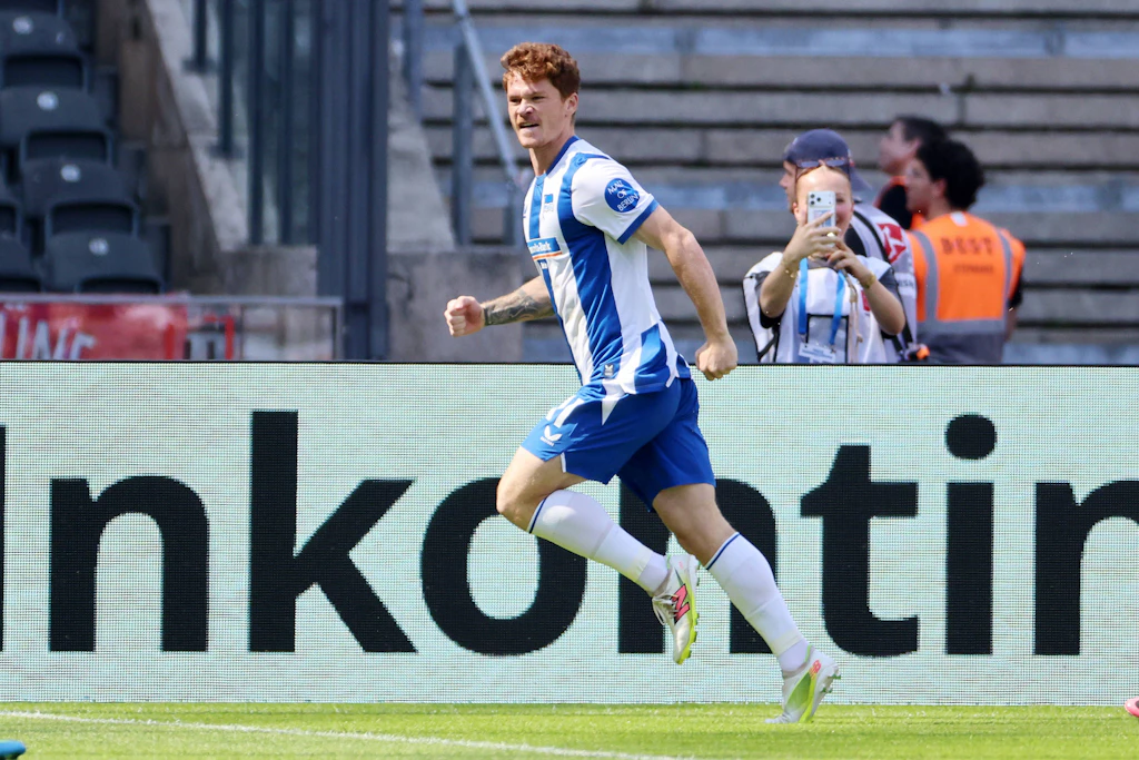 Sebastian Grönning jubelt nach seinem Turbo-Tor zum 1:0 für Hertha BSC gegen den FC Heidenheim.
