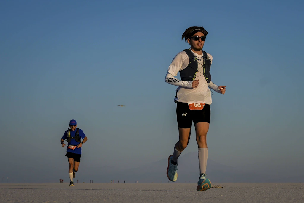 Laufen bis an die Grenzen und darüber hinaus ist in Mode – wie hier beim Runfire Salt Lake 25 Ultramarathon in der Türkei. (Symbolbild)