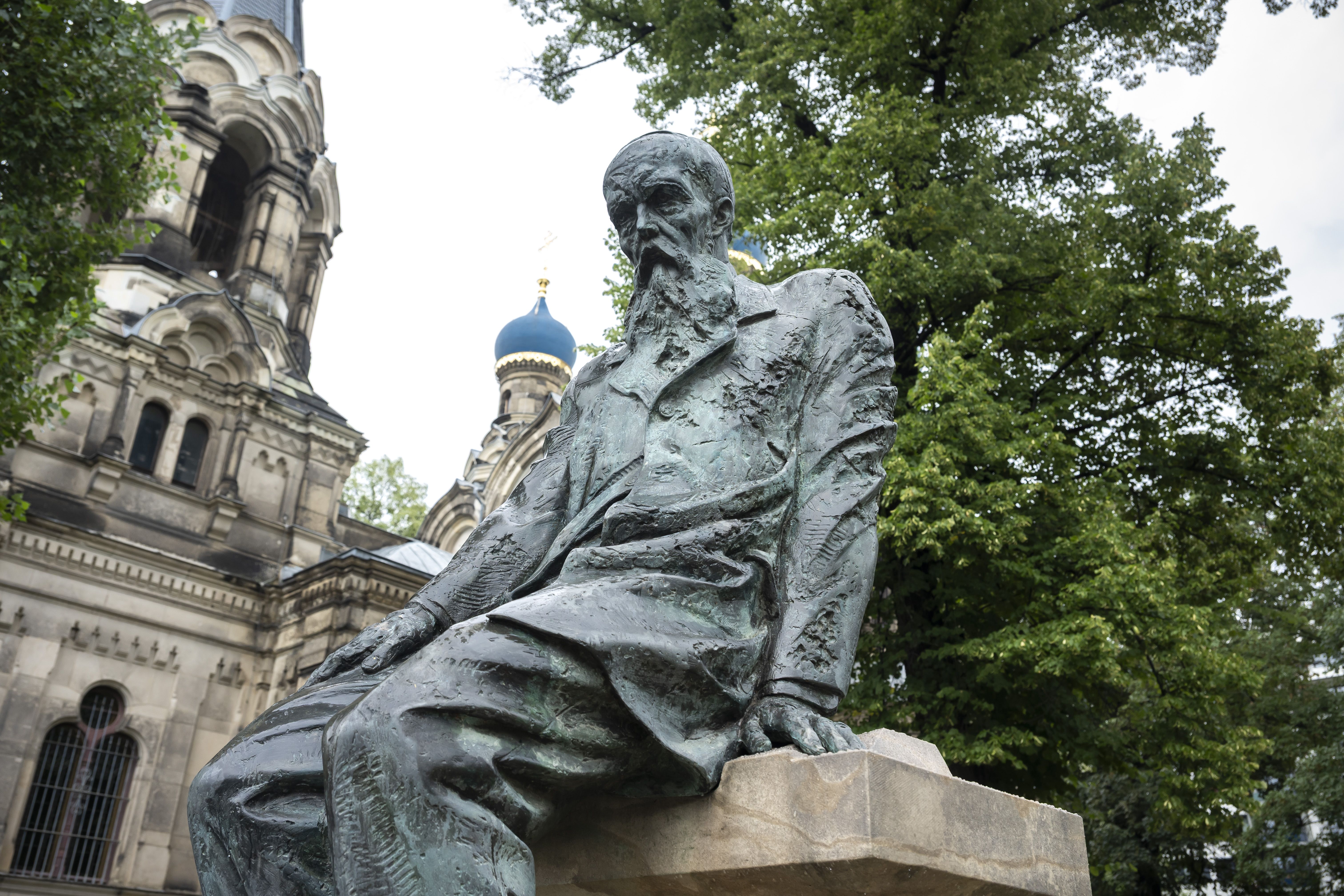 Dostojewski ist wieder da: Verschwundene Statue hat neuen Platz gefunden