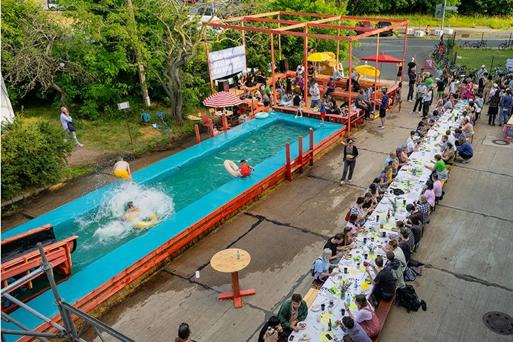 Abschlusspicknick am Festivalbad in Wolfen 2024.